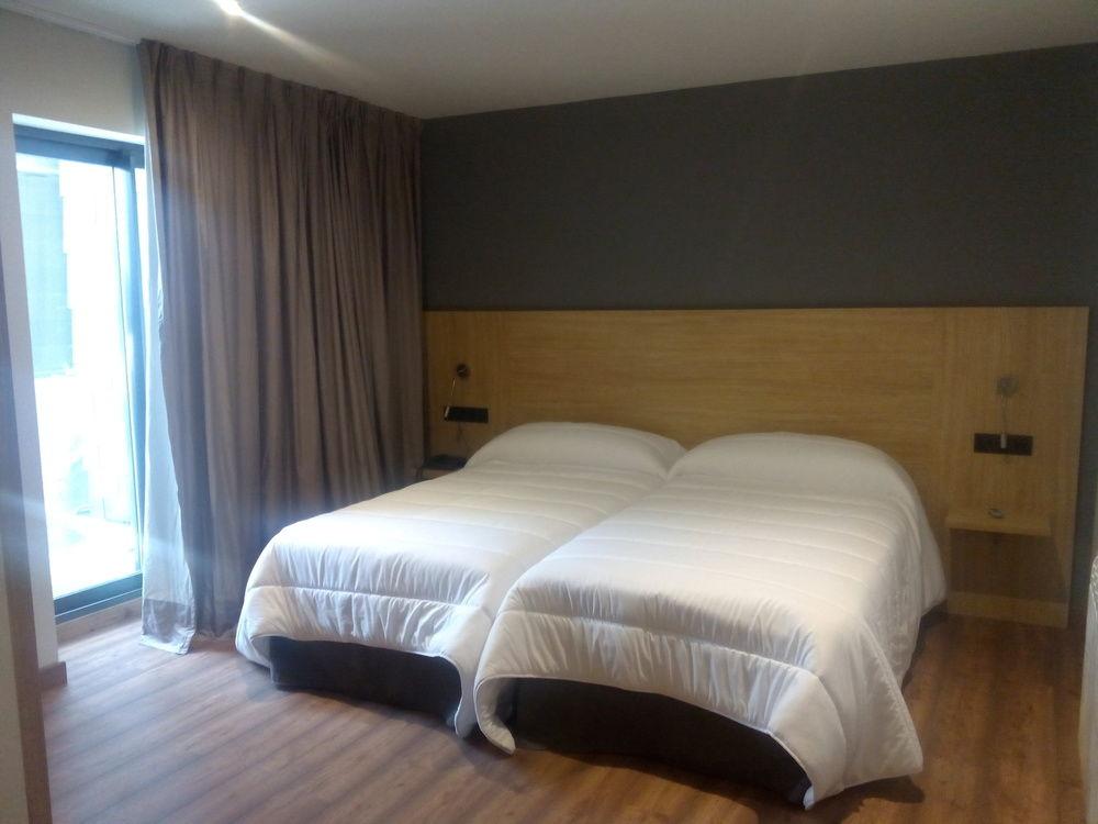 Hotel Astuy Isla Plana Exterior foto